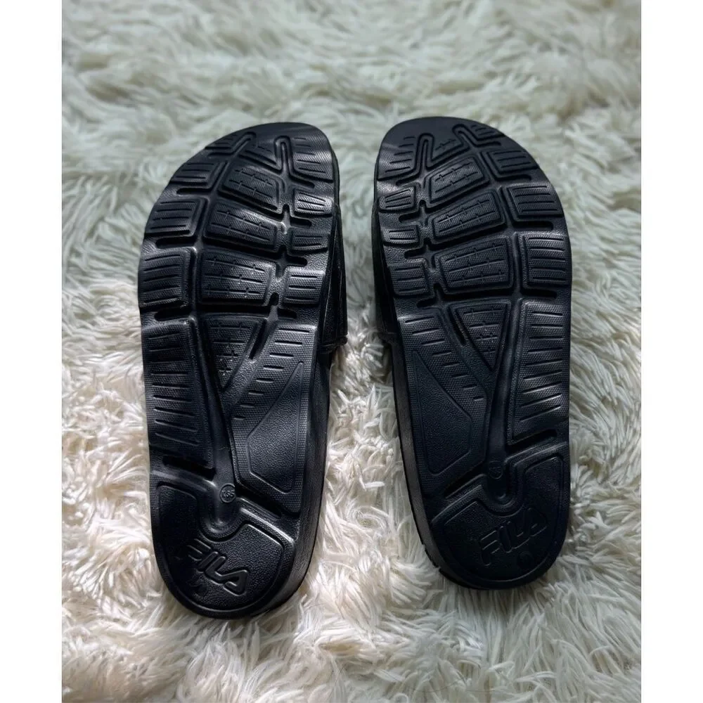 BNWOT Black FILA Slides Boys Youth Size 5